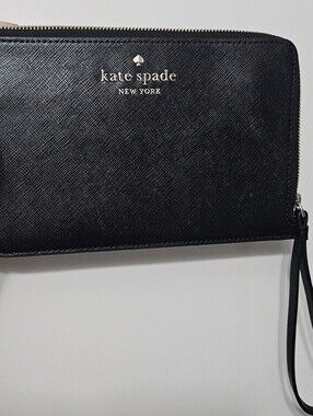 NWOT Kate Spade Lucy Wristlet